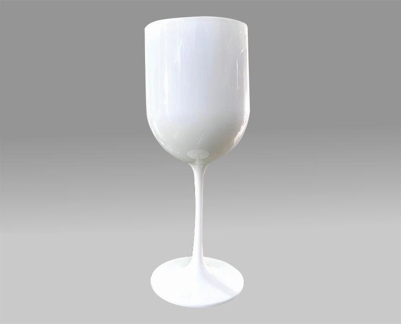 White wine plastic cup
